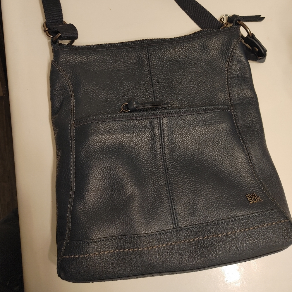 The Sak iris crossbody bag in indigo!